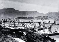 New tonnage record for Lyttelton of 89,670 tons when 20 ships were berthed in the inner harbour and one in the stream awaiting a berth [14 Nov. 1949]